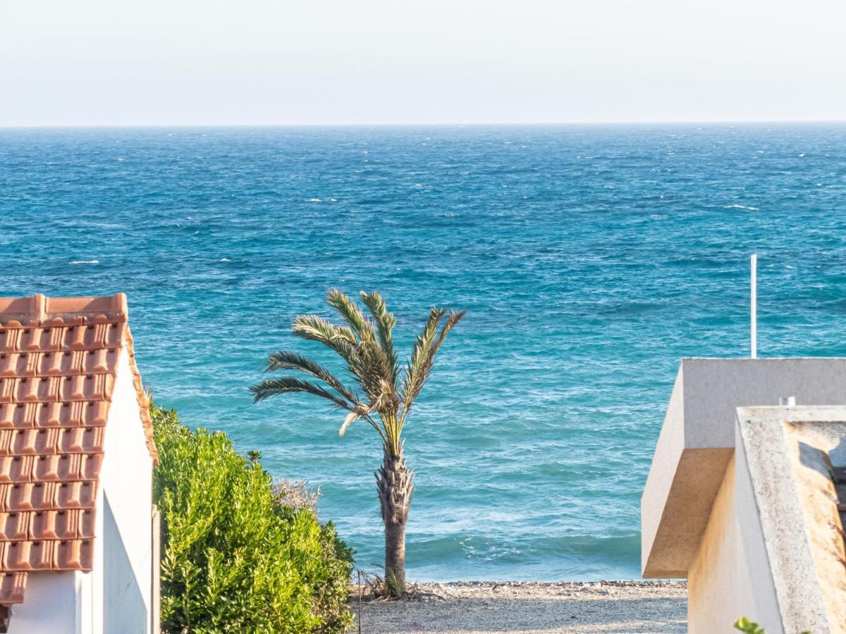 Greek Island Style 2 Bedroom Villa With Pool Next To The Sea Larnaca Exteriér fotografie